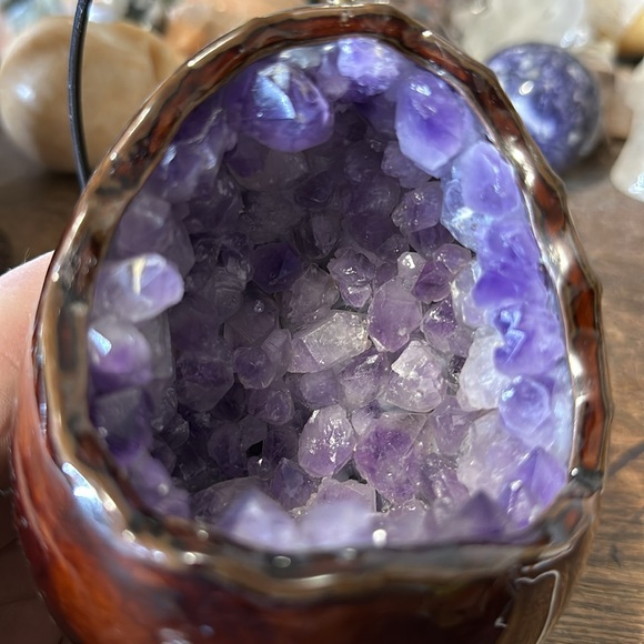 🔥SALE🔥 Amethyst Crystal Chip Nightlight! - Picture 8 of 10